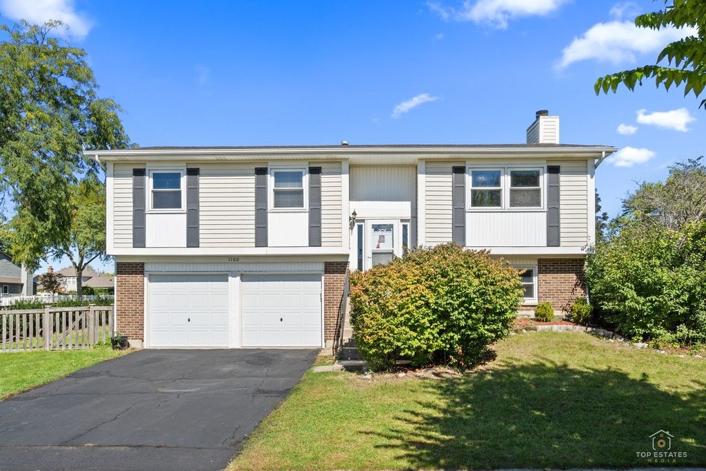 1160 Warwick Circle N, Hoffman Estates, IL 60169 — exterior