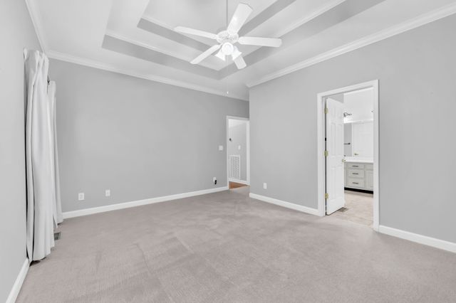 445 Country Club Ct, Clarksville, TN 37043