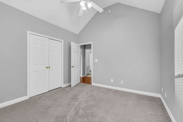 445 Country Club Ct, Clarksville, TN 37043