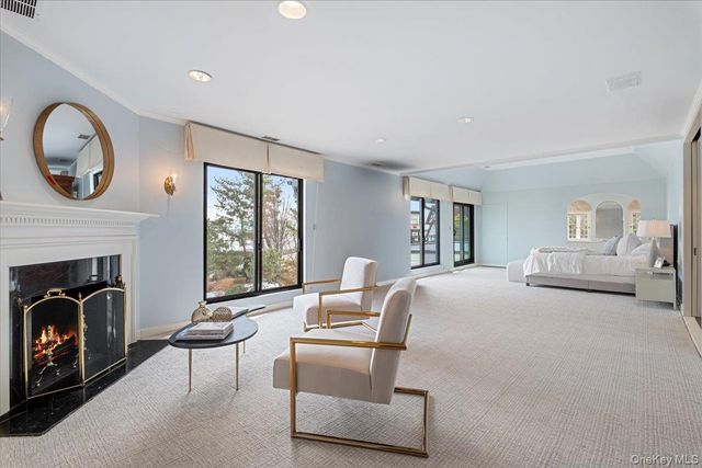 19 Oak Bluff Avenue, Larchmont, NY 10538