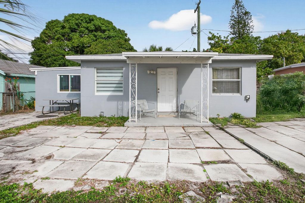 621 50th Street, West Palm Beach, FL 33407