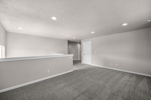 1229 S Greenacres Ct, Greenacres, WA 99016
