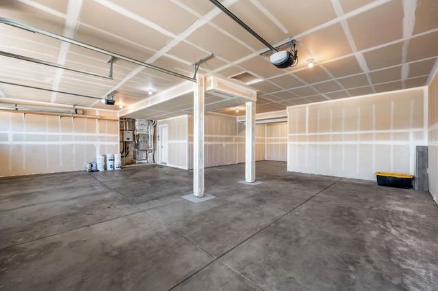 1229 S Greenacres Ct, Greenacres, WA 99016