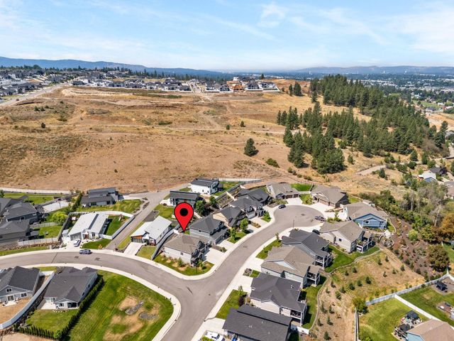 1229 S Greenacres Ct, Greenacres, WA 99016