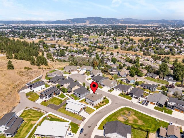 1229 S Greenacres Ct, Greenacres, WA 99016