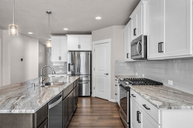 1229 S Greenacres Ct, Greenacres, WA 99016