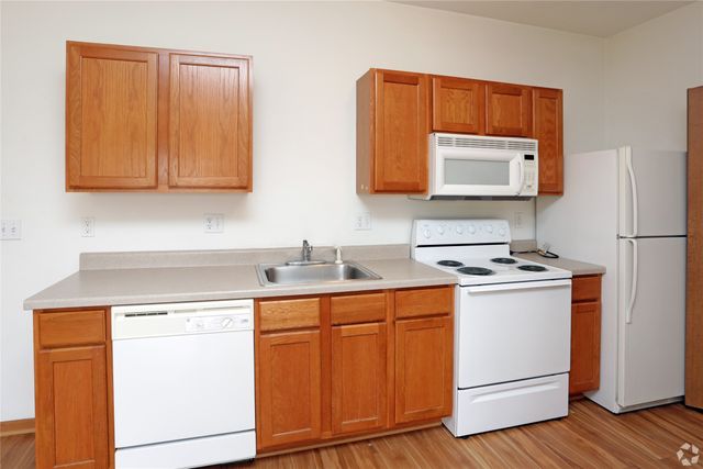 1209 Mayfield Drive, Ames, IA 50014
