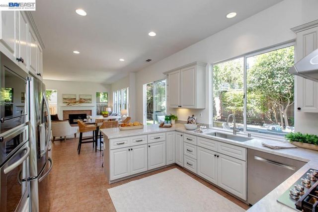 367 Creedon Cir, Alameda, CA 94502