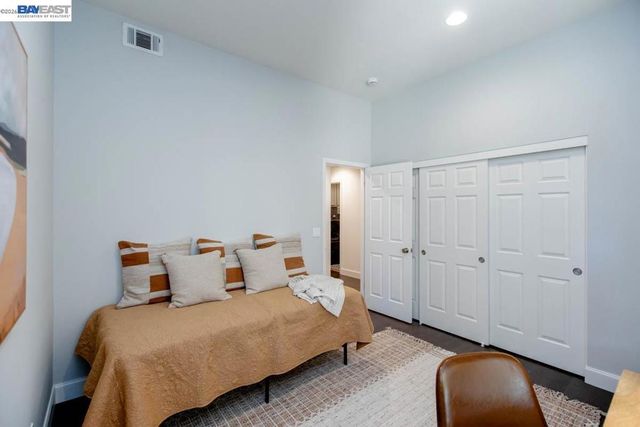 367 Creedon Cir, Alameda, CA 94502