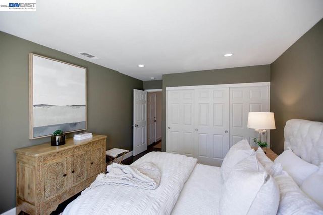 367 Creedon Cir, Alameda, CA 94502