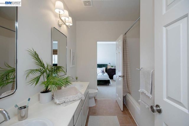 367 Creedon Cir, Alameda, CA 94502