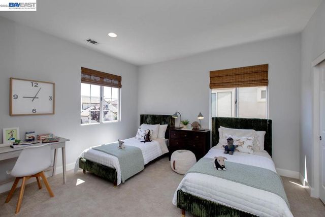 367 Creedon Cir, Alameda, CA 94502