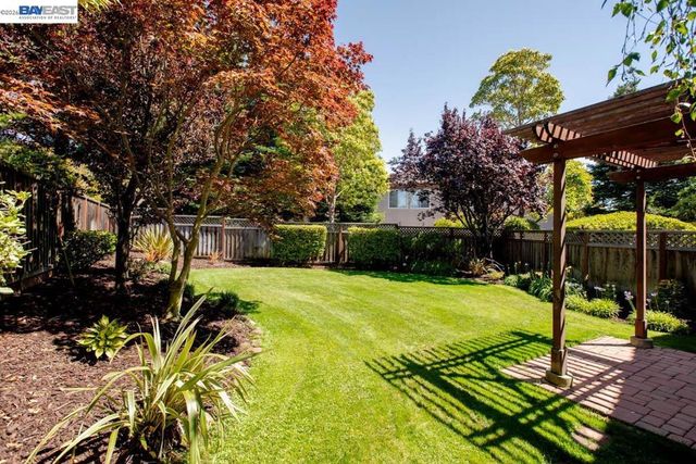 367 Creedon Cir, Alameda, CA 94502