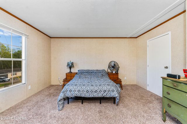 344 Johnson Farm Rd, Maynardville, TN 37807
