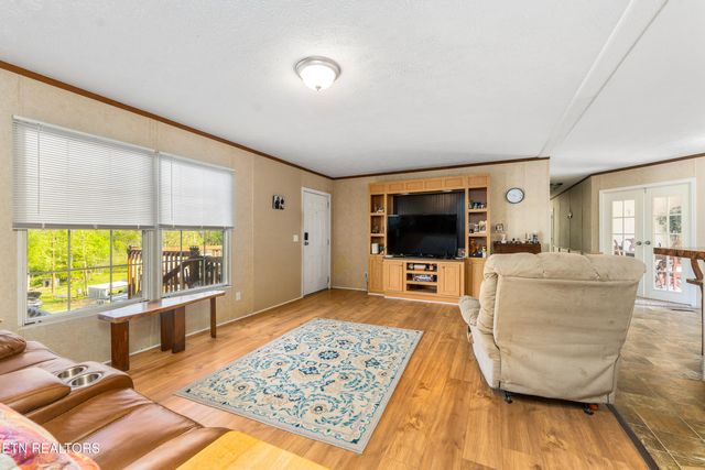 344 Johnson Farm Rd, Maynardville, TN 37807