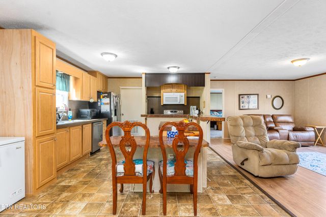 344 Johnson Farm Rd, Maynardville, TN 37807
