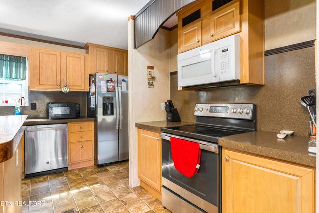344 Johnson Farm Rd, Maynardville, TN 37807
