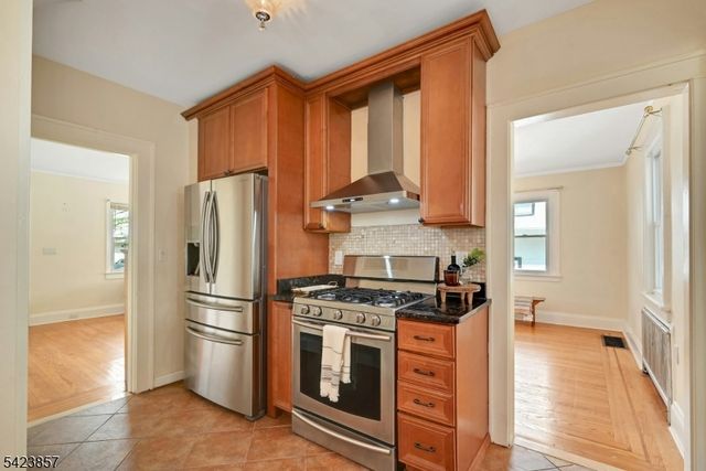 501 Cumberland Ave, Teaneck Twp., NJ 07666