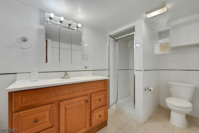 501 Cumberland Ave, Teaneck Twp., NJ 07666