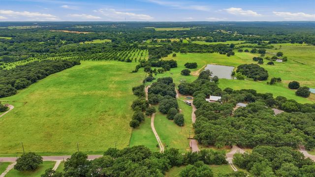 7277 W Line Road, Collinsville, TX 76233
