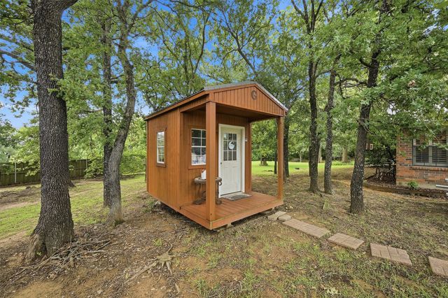 7277 W Line Road, Collinsville, TX 76233