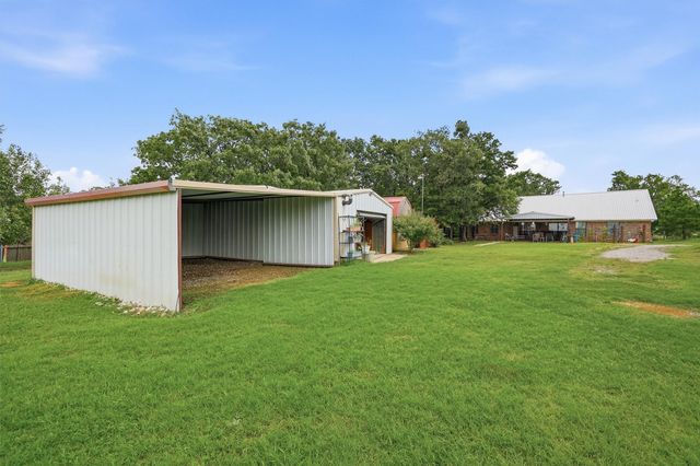 7277 W Line Road, Collinsville, TX 76233