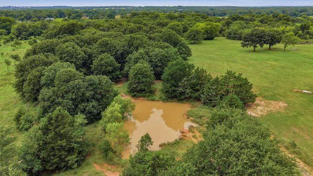 7277 W Line Road, Collinsville, TX 76233
