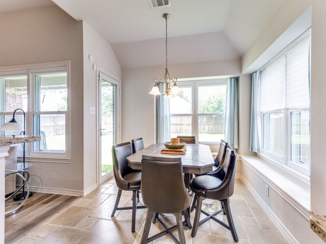 1317 Castlegar Lane, Fort Worth, TX 76247