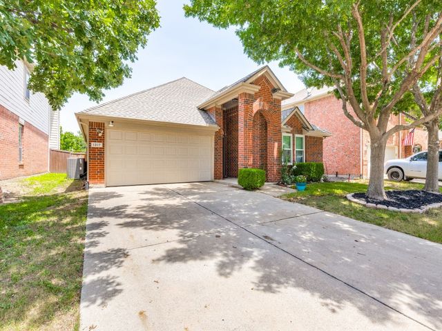 1317 Castlegar Lane, Fort Worth, TX 76247