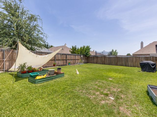1317 Castlegar Lane, Fort Worth, TX 76247