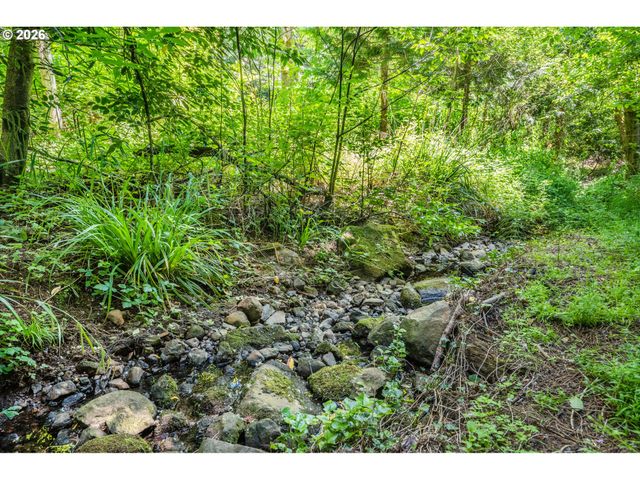 2 OFFENBACH Pl, Lake Oswego, OR 97035