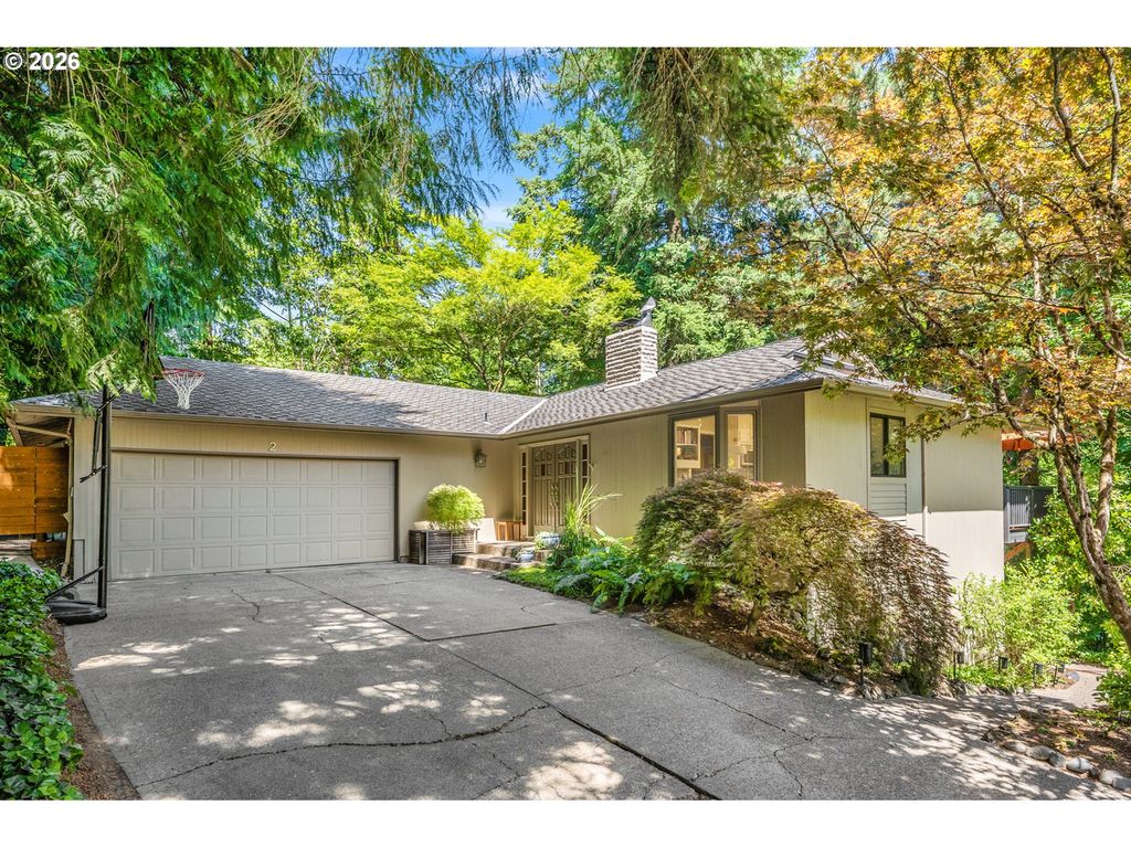 2 OFFENBACH Pl, Lake Oswego, OR 97035