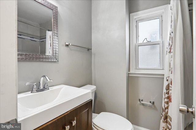 82 ELMIRA ST SW, Washington, DC 20032