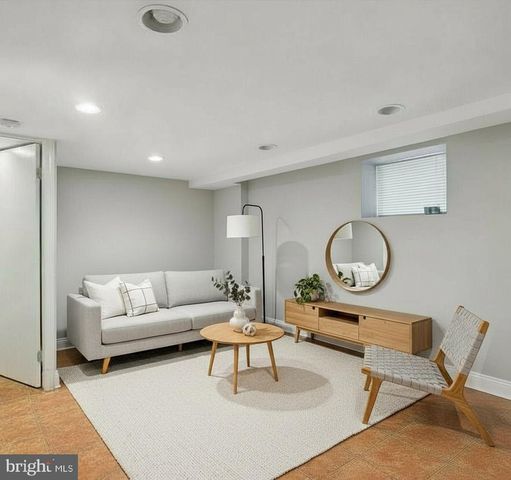 82 ELMIRA ST SW, Washington, DC 20032