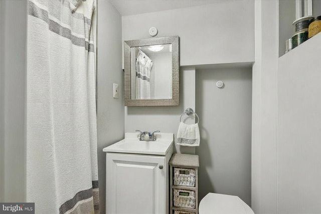 82 ELMIRA ST SW, Washington, DC 20032