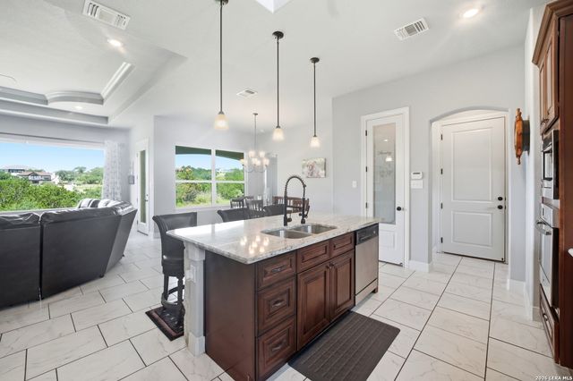 124 Merlin Ct, Spring Branch, TX 78070