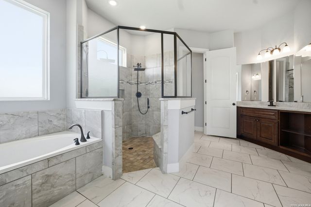 124 Merlin Ct, Spring Branch, TX 78070