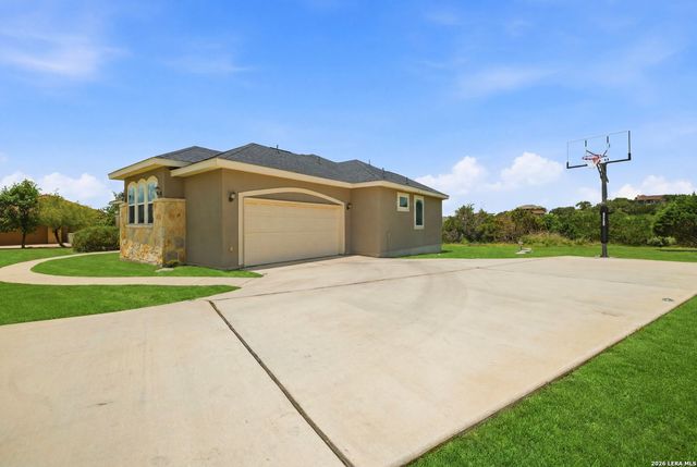 124 Merlin Ct, Spring Branch, TX 78070