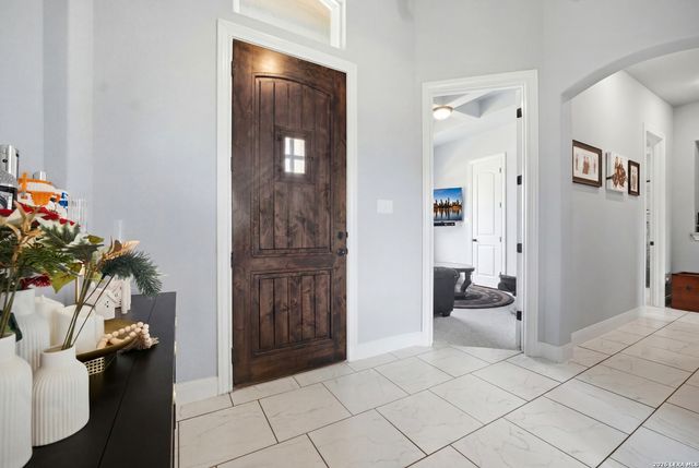 124 Merlin Ct, Spring Branch, TX 78070