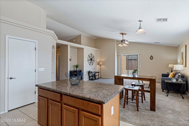 11488 W Caliche Drive, Marana, AZ 85658