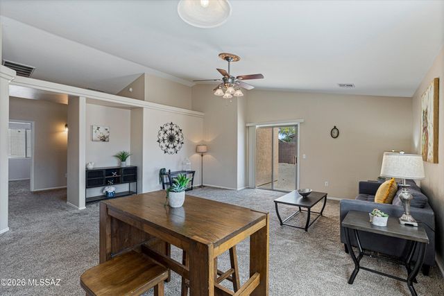 11488 W Caliche Drive, Marana, AZ 85658
