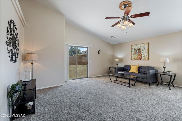 11488 W Caliche Drive, Marana, AZ 85658
