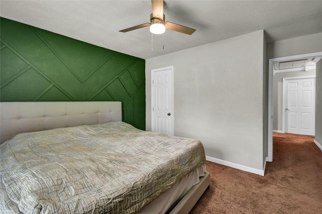513 Farrer Street, Angleton, TX 77515