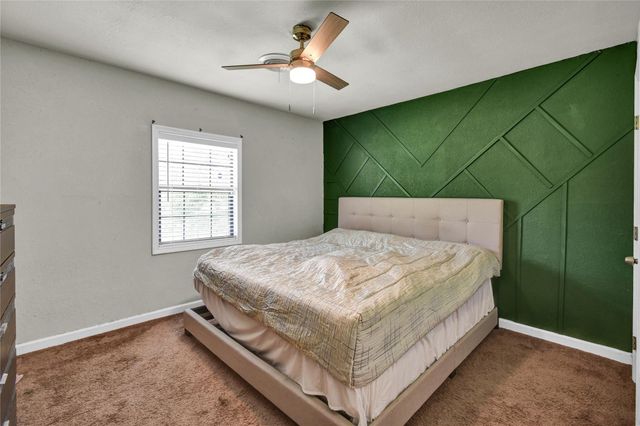 513 Farrer Street, Angleton, TX 77515