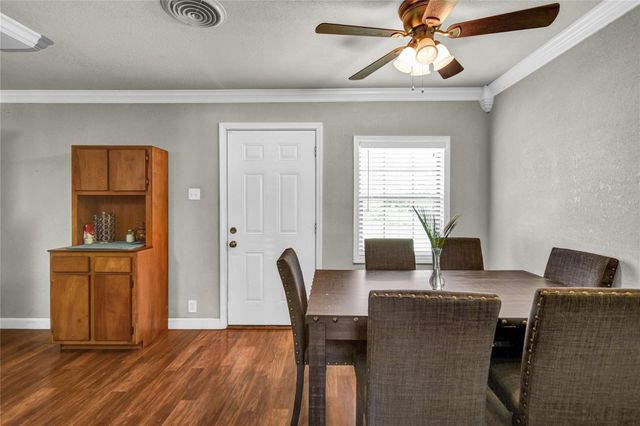 513 Farrer Street, Angleton, TX 77515