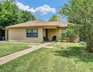513 Farrer Street, Angleton, TX 77515