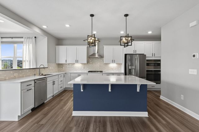 19116 Iden Avenue, Lakeville, MN 55044