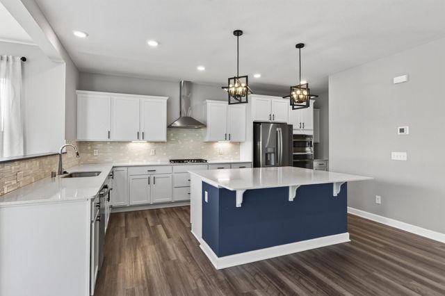 19116 Iden Avenue, Lakeville, MN 55044