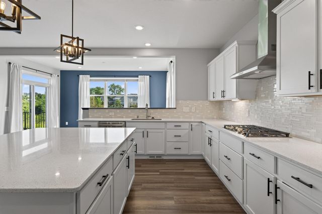 19116 Iden Avenue, Lakeville, MN 55044