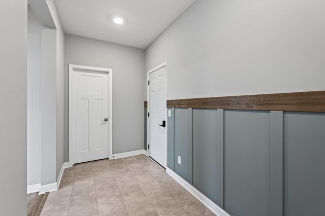 19116 Iden Avenue, Lakeville, MN 55044